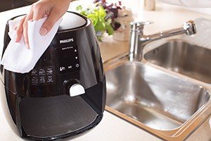 Philips AirFryer Cleaning (3)